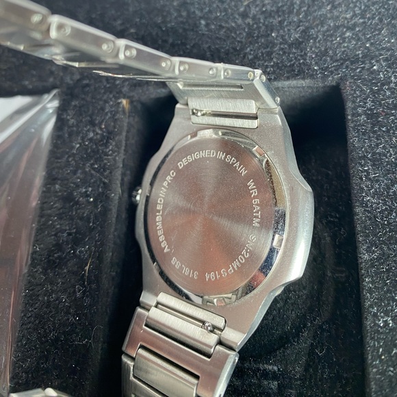 Nuun Mother of Pearl Watch - Picture 7 of 11